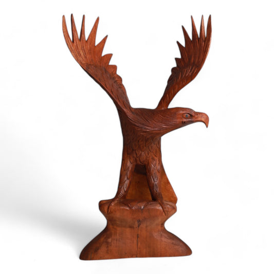 Handcrafted - Eagle in Flight Sculpture