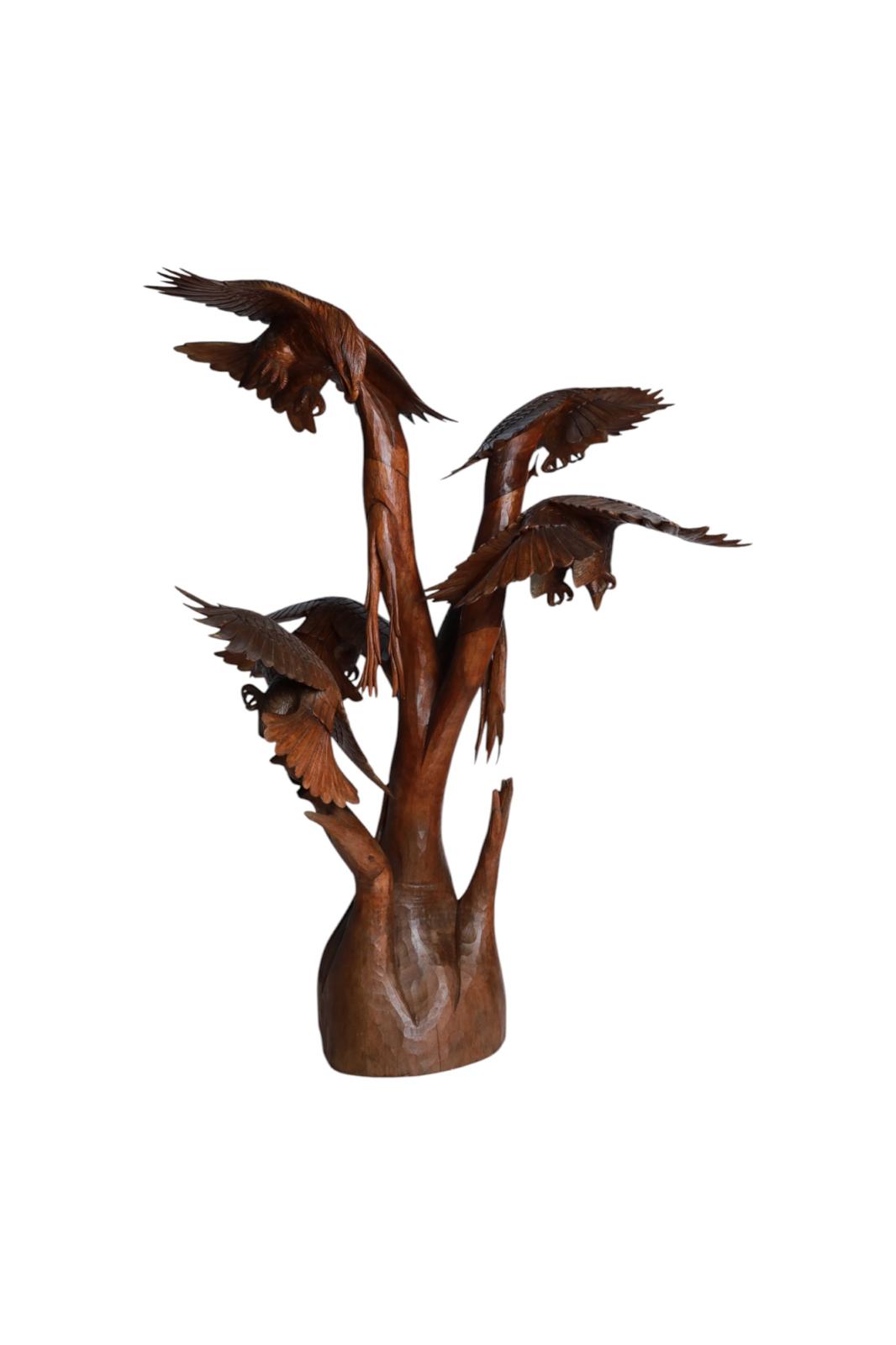 Hand-Carved Wooden Eagles in Flight Sculpture | Code 29