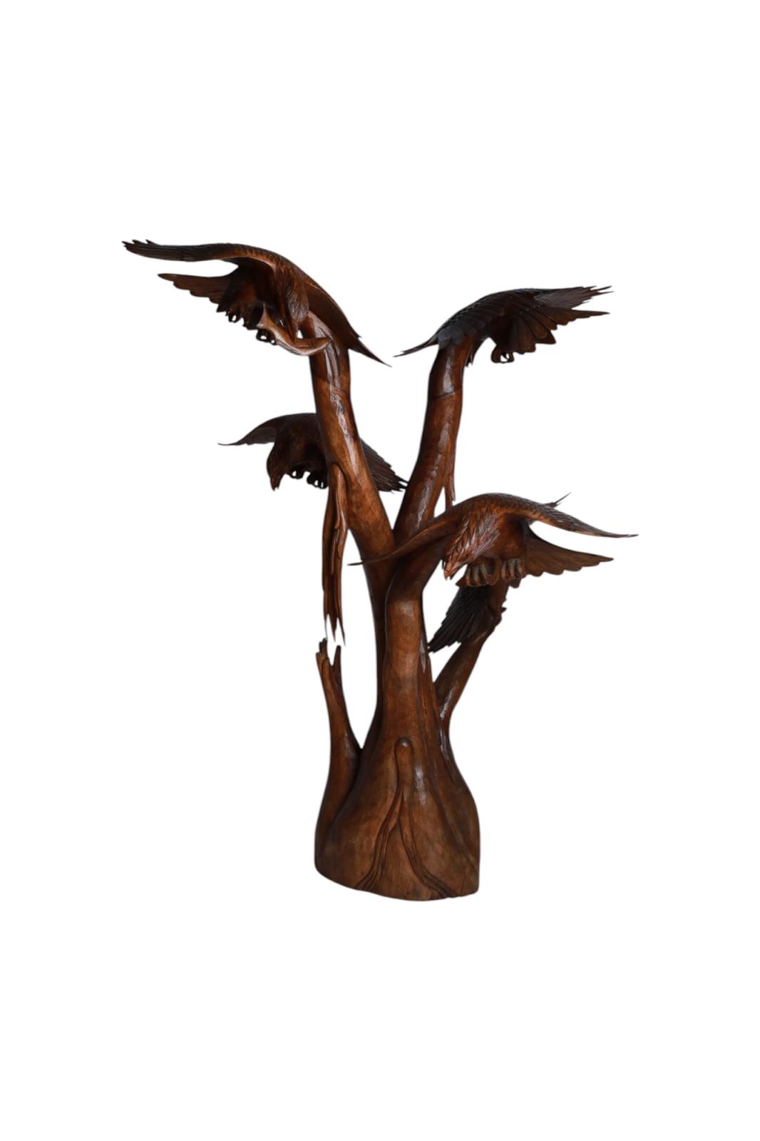 Hand-Carved Wooden Eagles in Flight Sculpture | Code 29