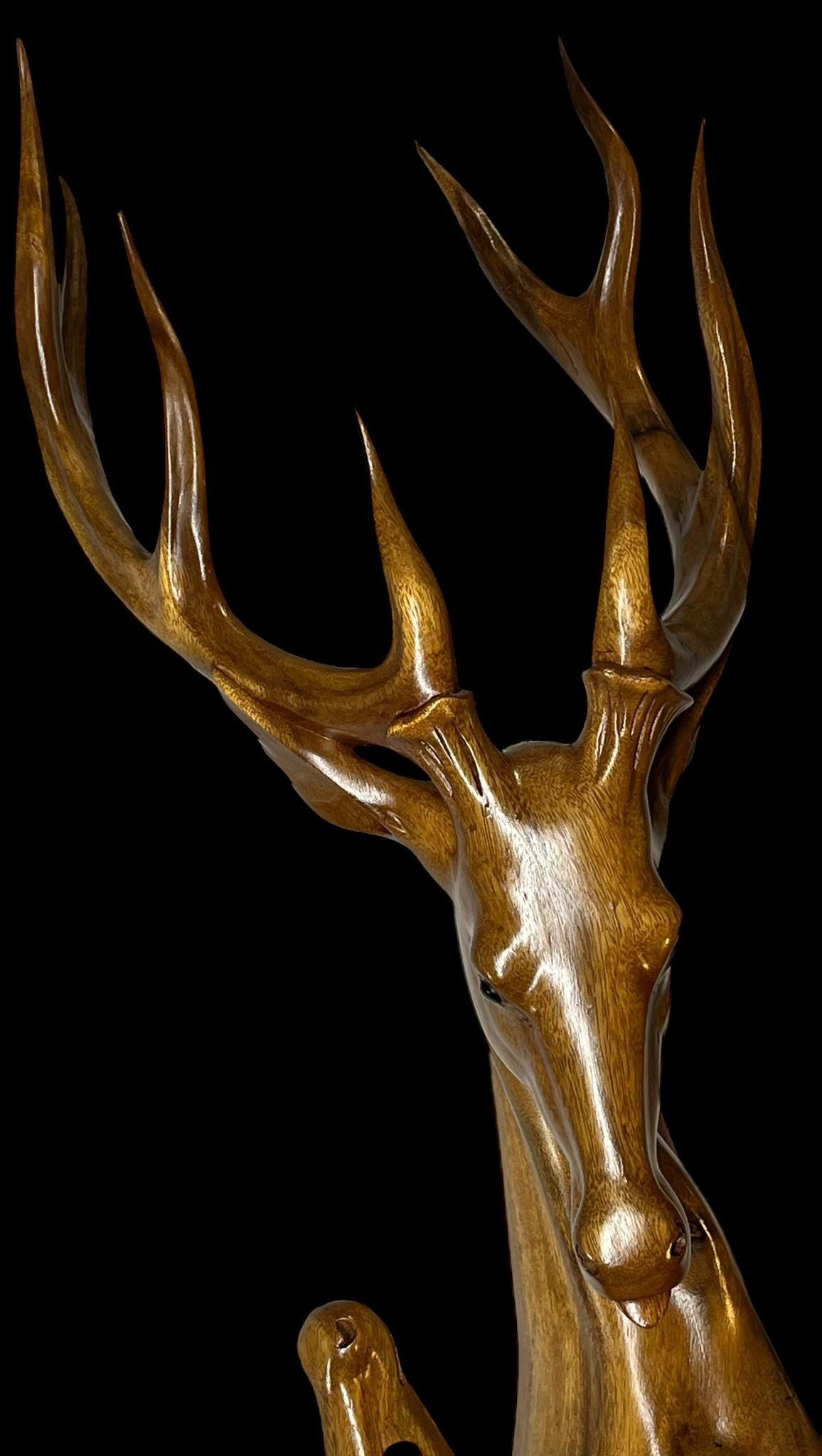 Handcrafted Wooden Antelope Sculpture – Symbol of Grace and Harmony | Code 17